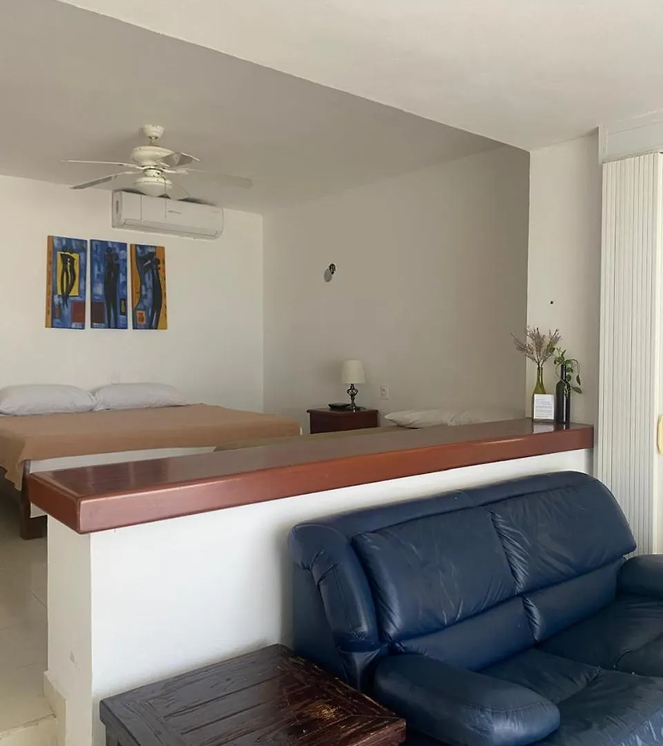 Beautiful Condo A Few Stps To Sea Cancun Mexico