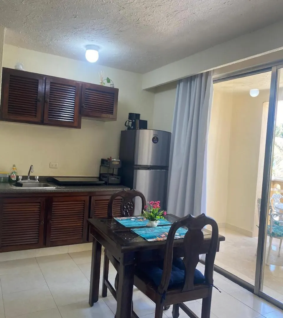 Beautiful Condo A Few Stps To Sea Cancún Apartamento